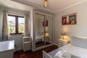 3 Schlafzimmer, Bügeleisen/Bügelbrett, Internetzugang, Bettwäsche