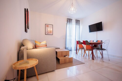 Apartment Int.11, Apartment 11