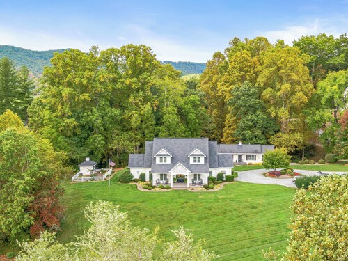 Bed & Breakfast on Tiffany Hill