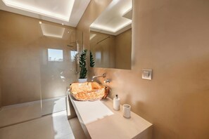 Hair dryer, towels