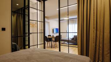 1 bedroom, travel cot, WiFi