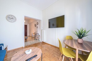 Dining - Virona 2nd Floor Greece Apartments (Vyronas)