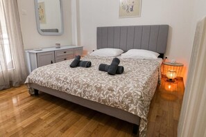 1 bedroom, iron/ironing board, travel crib, WiFi - Virona 2nd Floor Greece Apartments (Vyronas)