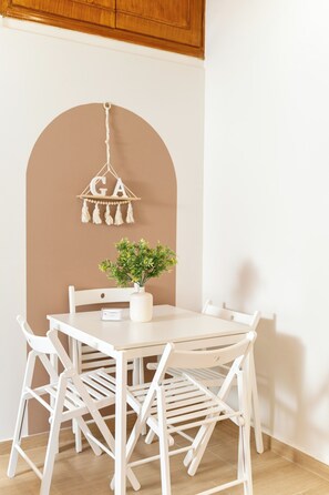 تناول الطعام