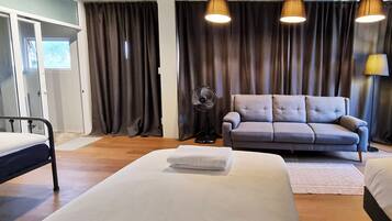 1 bedroom, iron/ironing board, WiFi, bed sheets