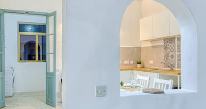 Lilly Townhouse Sliema
