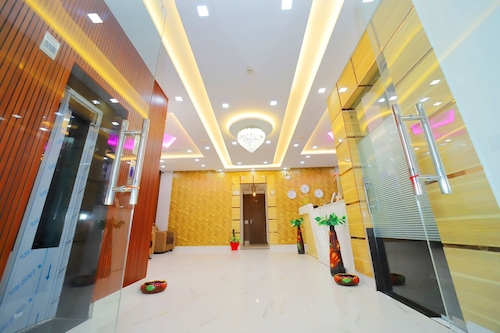 Hotel SMR Palace- Rooftop View Taj Mahal