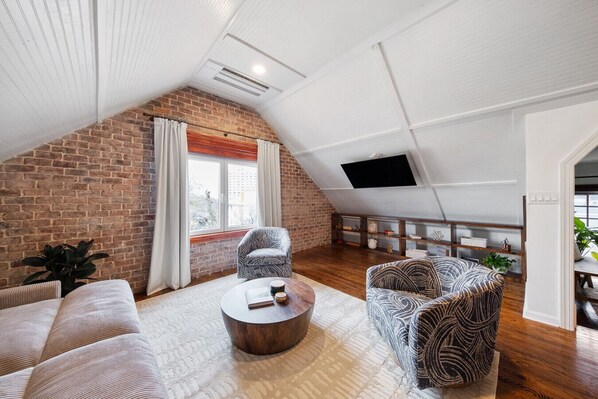 Smart TV, books, music library