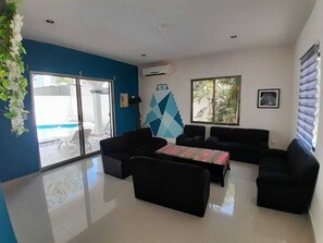 Smart TV - Vacation villa in playa del carmen for 12 people (Playa del Carmen)