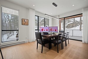 Interior - Ostrya 203 Ski-in/Ski-Out, Steps from the Slopes! (Mont-Tremblant)