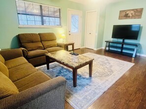 Smart TV, DVD player