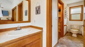 Bathroom - Modoc 13 (Bend)