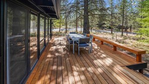 House, 2 Twin Beds (Crag - 01) | Outdoor dining - Crag - 01 (Bend)