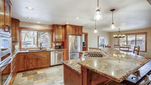 Hus - flera sängar (Topflite 16) | Eget kök