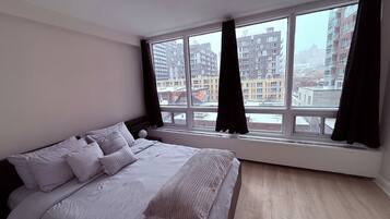 2 bedrooms, desk, free WiFi, bed sheets