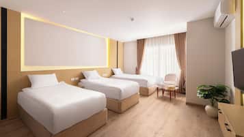 Comfort Triple Room, City View | 1 bedroom, soundproofing, free WiFi