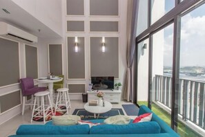 Cots/infant beds - I Soho at I City by My Trip & My Stay (Shah Alam)