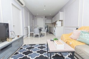 Cots/infant beds - I Soho at I City by My Trip & My Stay (Shah Alam)