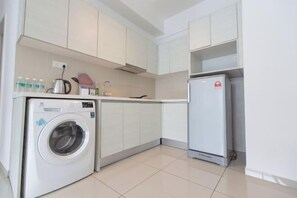 Cribs/infant beds - I Soho at I City by My Trip & My Stay (Shah Alam)