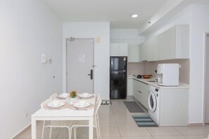 Cribs/infant beds - I Soho at I City by My Trip & My Stay (Shah Alam)