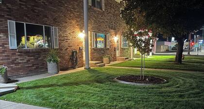 Unique cozy 2-bedroom apartment in charming Vernal with AC and pet friendly.