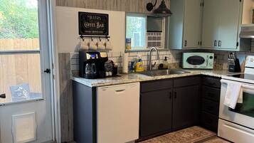 Microwave, oven, stovetop, dishwasher