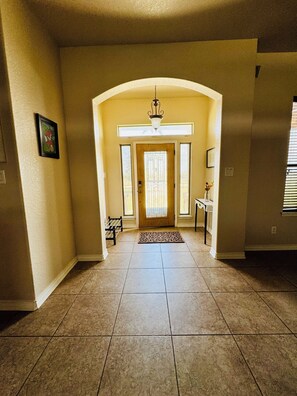 Interior - Get away from the city and experience country living (La Vernia)