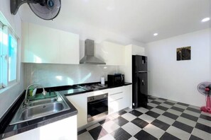 Room - 50% Off Jasmine Villa 5 Minutes to Nai Harn Beach (Phuket)