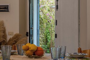 House | Private kitchen | Fridge, microwave, oven, stovetop - Mary's House (Laureana Cilento)