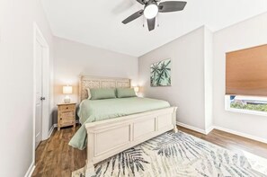 2 quartos, ferros/tábuas de passar roupa, Wi-Fi, roupa de cama
