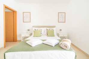 2 室のベッドルーム、ベッドシーツ