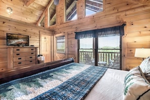 1 habitación, tabla de planchar con plancha y cuna de viaje