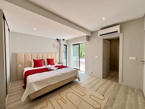 4 bedrooms, bed sheets - Vilamoura Premium Villa by Homing (Loulé)