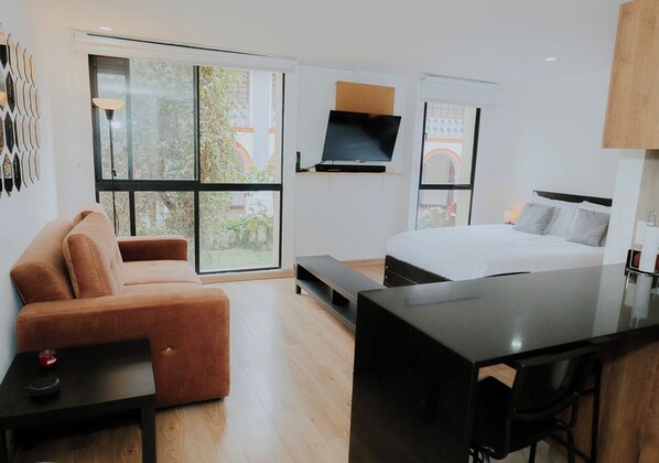 1 bedroom, desk, iron/ironing board, free WiFi