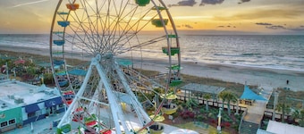 Charming 2-bedroom in Carolina Beach walking distance to beach