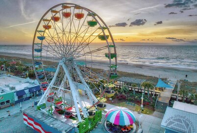 Charming 2-bedroom in Carolina Beach walking distance to beach