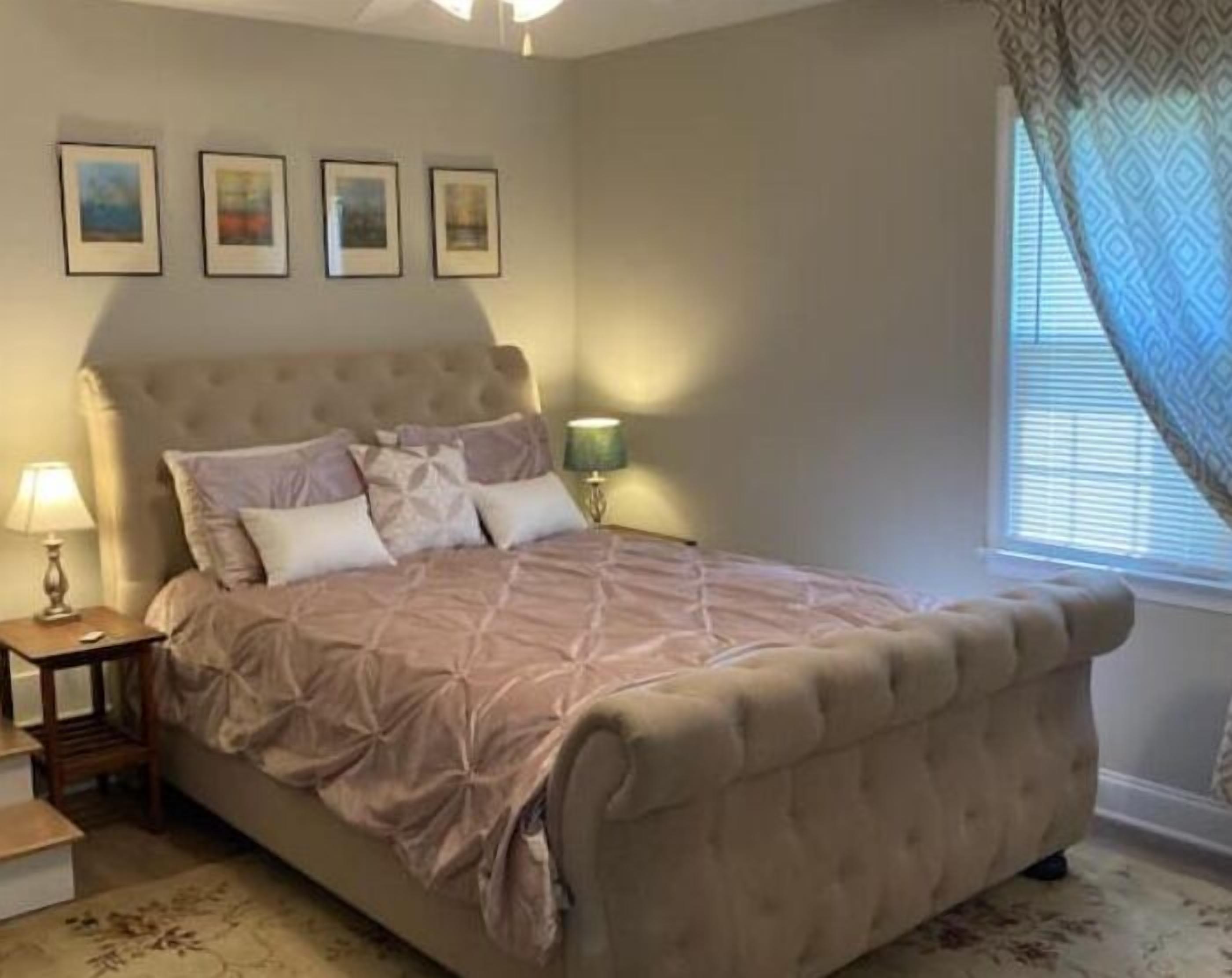 2 soverom, strykejern/-brett, wi-fi og sengetøy