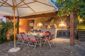 Outdoor dining - Campanella Villas Gardens Pool Superview (Termini)