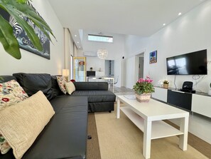 Living room - Vilamoura Club Villa 1 by Homing (Loulé)