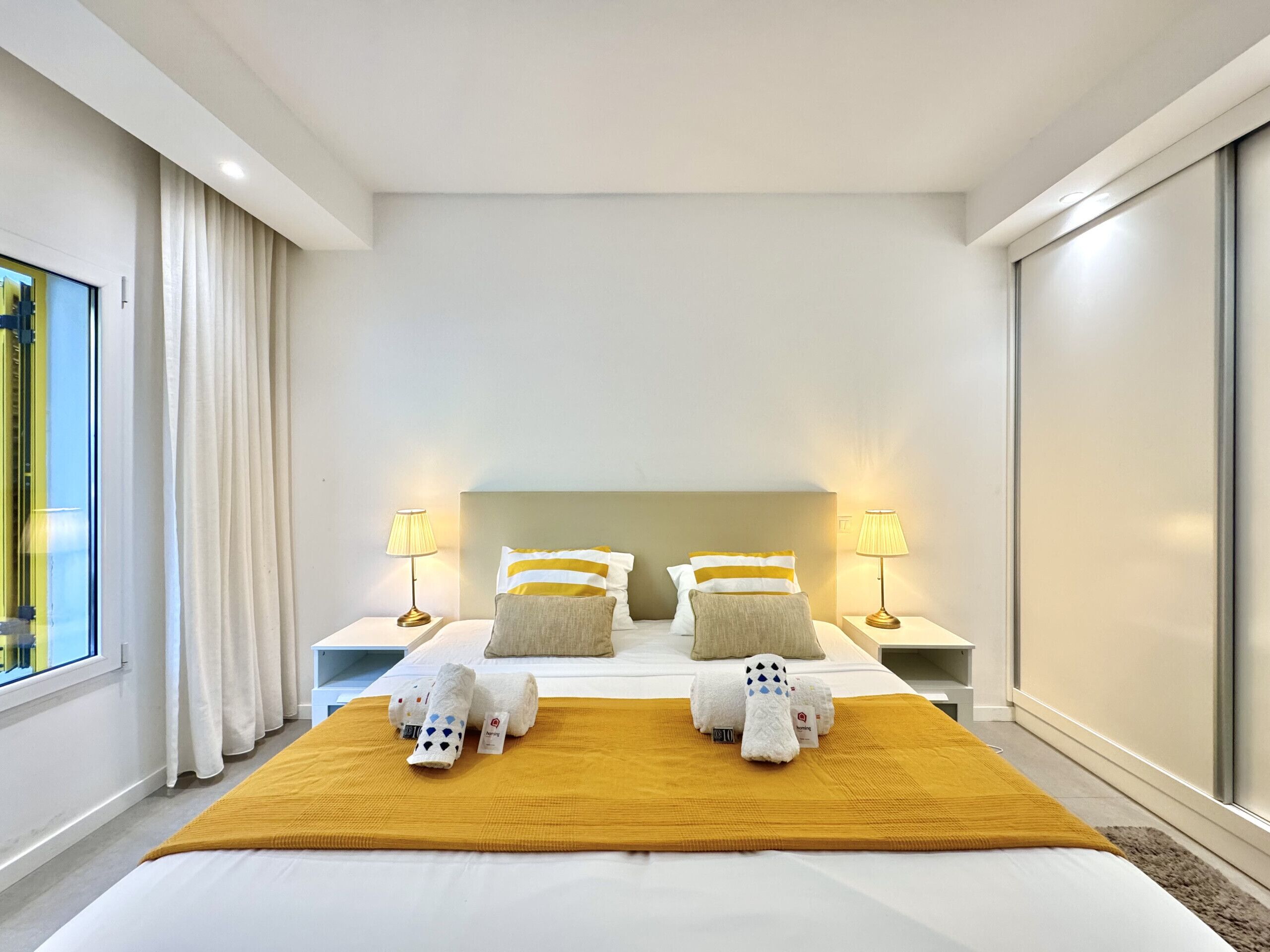 2 bedrooms, bed sheets