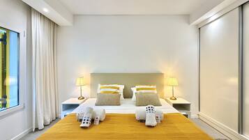 2 bedrooms, bed sheets