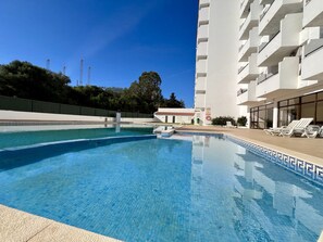 Pool - Albufeira Town Apartment by Homing (Albufeira)