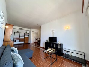 Living room - Albufeira Central 9 by Homing (Albufeira)