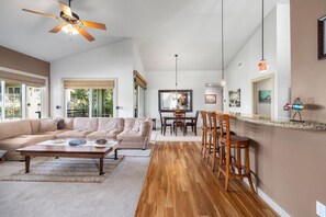 Condo, Multiple Beds (Alii Park Place#N-202) | Living area - Alii Park Place#n-202 (Kailua-Kona)