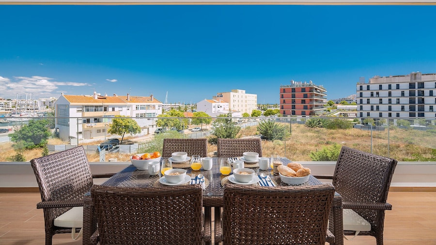 Lagos Marina View 2 With Pool by Homing