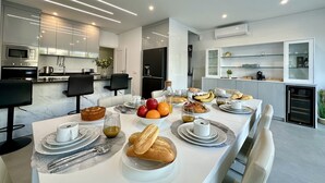 Private kitchen - Quarteira Deluxe With Pool by Homing (Loulé)