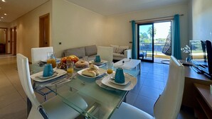 Unclassified image, 2 of 37, button - Quarteira Stylish 3 With Pool by Homing (Loulé)