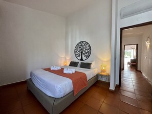 2 phòng ngủ, bộ trải giường 