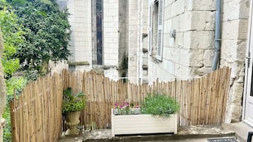 Enceinte de lâhĂ©bergement