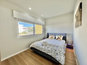 1 bedroom, bed sheets - Vilamoura Modern With Pool by Homing (Loulé)